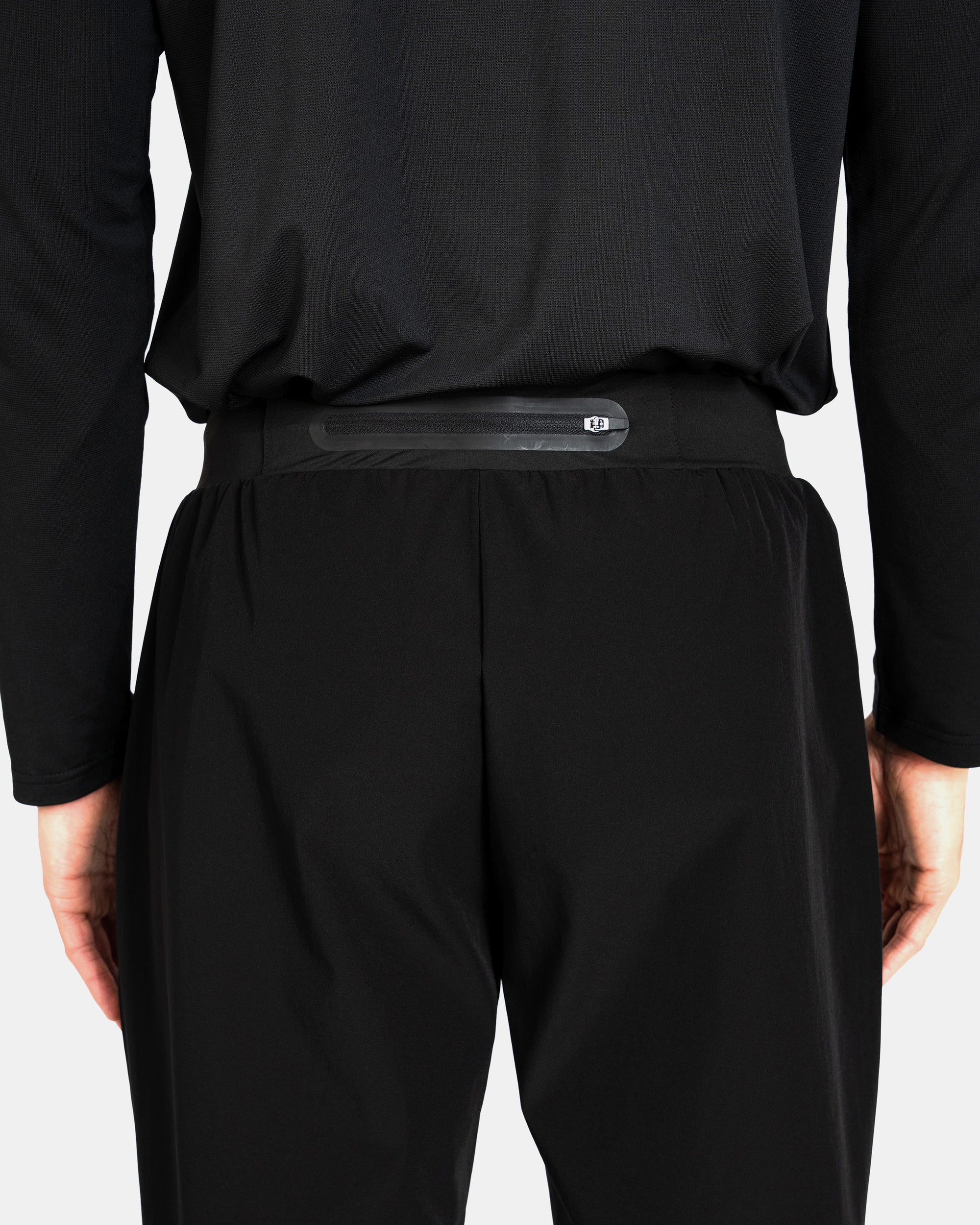 Signature Track Pant