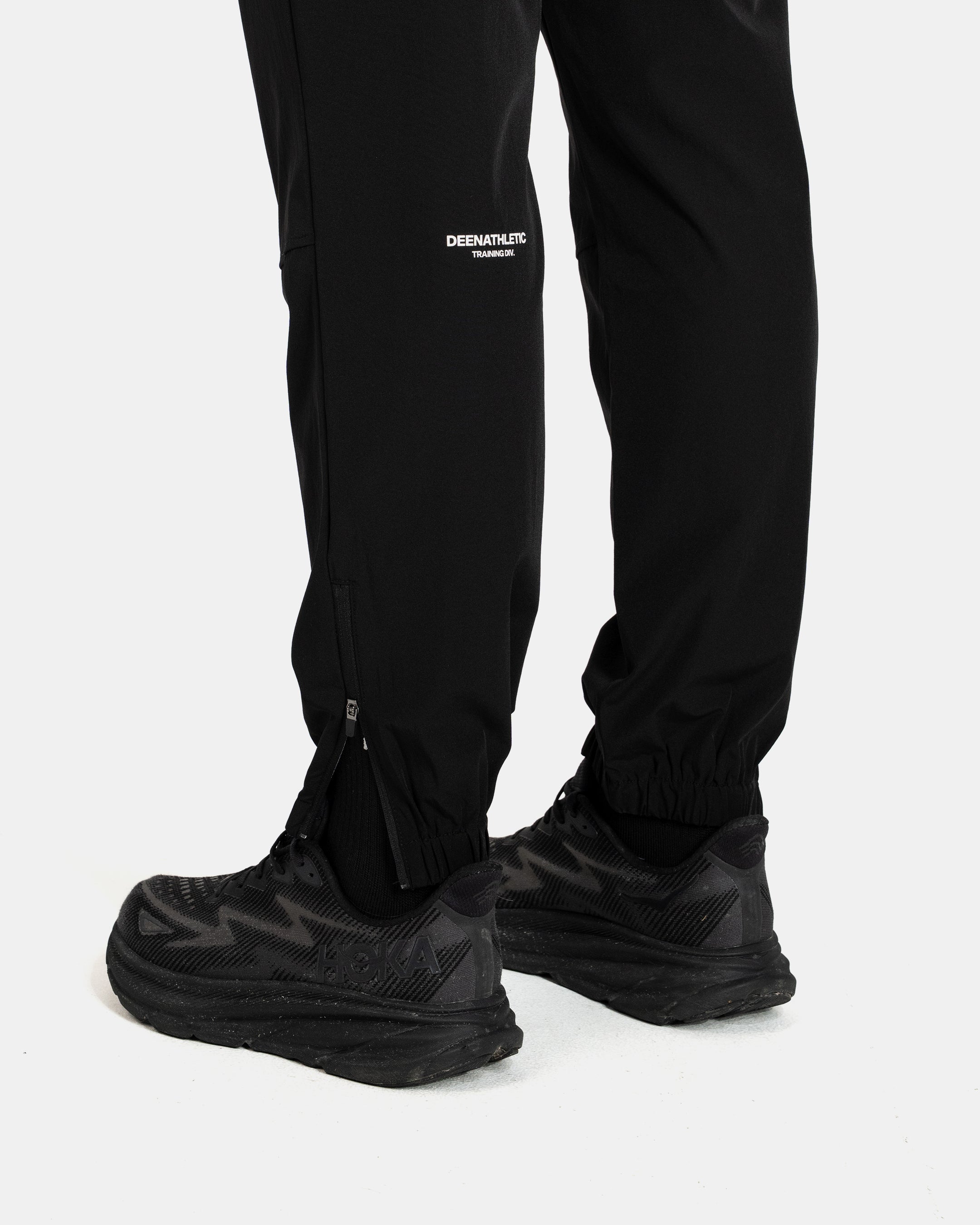 Black Signature Track Pant – Deenathletic